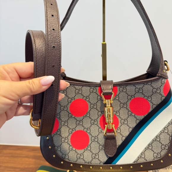 Gucci Jackie 1961 GG Supreme Shoulder Bag with 2 strap options - Picture 4 of 16